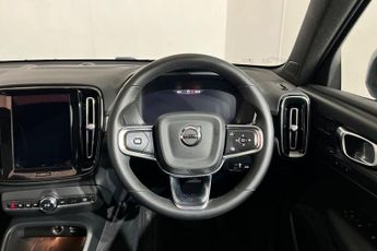 VOLVO XC40 1.5h T5 Recharge 10.7kWh Ultimate Dark SUV 5dr Petrol Plug-in Hy