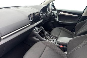 SKODA KAROQ 1.6 TDI SE SUV 5dr Diesel DSG Euro 6 (s/s) (115 ps) Rear Parking