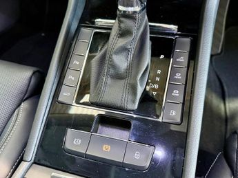 SKODA SUPERB 1.4 TSI iV 13kWh Laurin & Klement Estate 5dr Petrol Plug-in Hybr