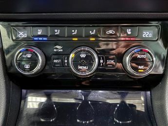 SKODA SUPERB 1.4 TSI iV 13kWh Laurin & Klement Estate 5dr Petrol Plug-in Hybr