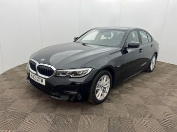 BMW 330 2.0 330e 12kWh SE Pro Saloon 4dr Petrol Plug-in Hybrid Auto Euro