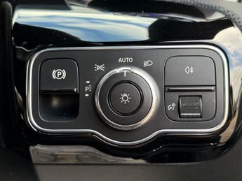 MERCEDES-BENZ CLA 1.3 CLA200 AMG Line Coupe 4dr Petrol 7G-DCT Euro 6 (s/s) (163 ps