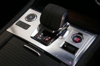 JAGUAR F-PACE 2.0 P250i S SUV 5dr Petrol Auto AWD Euro 6 (s/s) (250 ps)