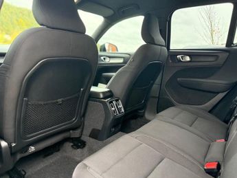 VOLVO XC40 Recharge Twin 78kWh SUV 5dr Electric Auto AWD (408 ps)