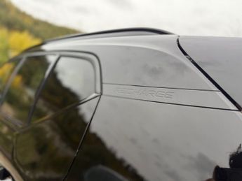 VOLVO XC40 Recharge Twin 78kWh SUV 5dr Electric Auto AWD (408 ps)