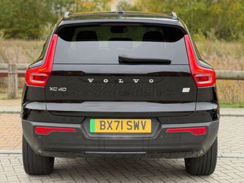 VOLVO XC40 Recharge Twin 78kWh SUV 5dr Electric Auto AWD (408 ps)