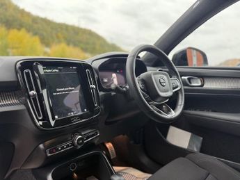 VOLVO XC40 Recharge Twin 78kWh SUV 5dr Electric Auto AWD (408 ps)