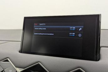 DS AUTOMOBILES DS 3 CROSSBACK E-TENSE 50kWh Bastille Crossback 5dr Electric Auto (136 ps)