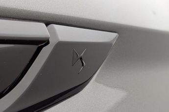 DS AUTOMOBILES DS 3 CROSSBACK E-TENSE 50kWh Bastille Crossback 5dr Electric Auto (136 ps)