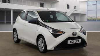 Toyota AYGO 1.0 VVT-i x-play Hatchback 5dr Petrol Manual Euro 6 (Safety Sens
