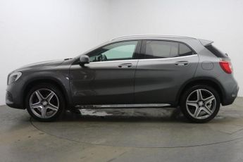 MERCEDES-BENZ GLA CLASS 1.6 GLA200 AMG Line SUV 5dr Petrol 7G-DCT Euro 6 (s/s) (156 ps)
