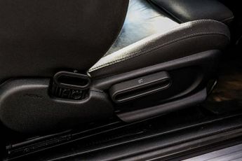 MINI CONVERTIBLE 1.5 Cooper Convertible 2dr Petrol Auto Euro 6 (s/s) (136 ps)