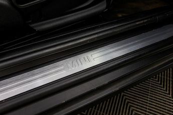 MINI CONVERTIBLE 1.5 Cooper Convertible 2dr Petrol Auto Euro 6 (s/s) (136 ps)