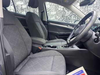 VOLKSWAGEN GOLF 1.5 TSI Life Hatchback 5dr Petrol Manual Euro 6 (s/s) (130 ps)