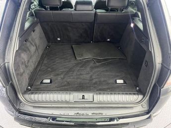 LAND ROVER RANGE ROVER SPORT 3.0 D300 MHEV HSE Dynamic Black SUV 5dr Diesel Auto 4WD Euro 6 (