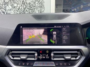 BMW 3 SERIES 2.0 330e 12kWh M Sport Saloon 4dr Petrol Plug-in Hybrid Auto Eur