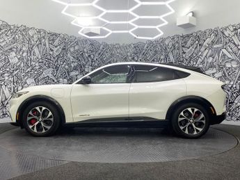 FORD MUSTANG MACH-E Standard Range 70kWh SUV 5dr Electric Automatic AWD (269 ps)