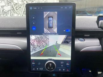 FORD MUSTANG MACH-E Standard Range 70kWh SUV 5dr Electric Automatic AWD (269 ps)