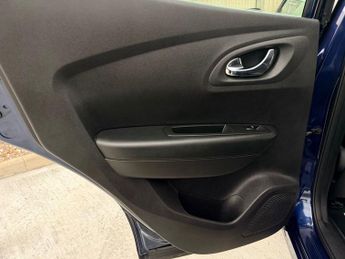 RENAULT KADJAR 1.2 TCe Dynamique S Nav SUV 5dr Petrol EDC Euro 6 (s/s) (130 ps)