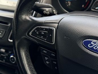 FORD FOCUS 1.0T EcoBoost Titanium Hatchback 5dr Petrol Auto Euro 6 (s/s) (1