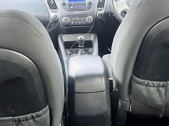 LAND ROVER DISCOVERY 4 3.0 SD V6 HSE SUV 5dr Diesel Auto 4WD Euro 5 (255 bhp)