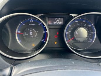 LAND ROVER DISCOVERY 4 3.0 SD V6 HSE SUV 5dr Diesel Auto 4WD Euro 5 (255 bhp)