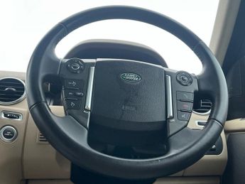 LAND ROVER DISCOVERY 4 3.0 SD V6 HSE SUV 5dr Diesel Auto 4WD Euro 5 (255 bhp)