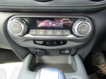 NISSAN JUKE 1.0 DIG-T N-Connecta SUV 5dr Petrol Automatic Auto Euro 6 (s/s)