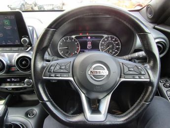 NISSAN JUKE 1.0 DIG-T N-Connecta SUV 5dr Petrol Automatic Auto Euro 6 (s/s) 