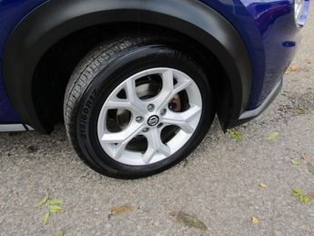 NISSAN JUKE 1.0 DIG-T N-Connecta SUV 5dr Petrol Automatic Auto Euro 6 (s/s) 