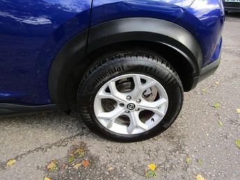 NISSAN JUKE 1.0 DIG-T N-Connecta SUV 5dr Petrol Automatic Auto Euro 6 (s/s) 
