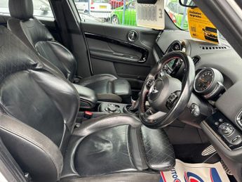 MINI COUNTRYMAN 1.5 7.6kWh Cooper SE SUV 5dr Petrol Plug-in Hybrid Auto ALL4 Eur