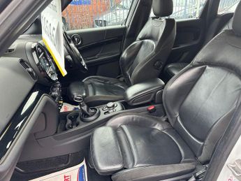 MINI COUNTRYMAN 1.5 7.6kWh Cooper SE SUV 5dr Petrol Plug-in Hybrid Auto ALL4 Eur