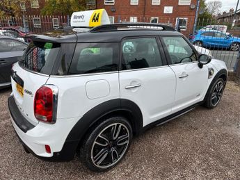 MINI COUNTRYMAN 1.5 7.6kWh Cooper SE SUV 5dr Petrol Plug-in Hybrid Auto ALL4 Eur