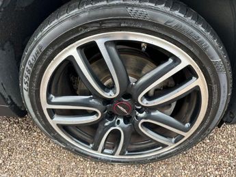 MINI COUNTRYMAN 1.5 7.6kWh Cooper SE SUV 5dr Petrol Plug-in Hybrid Auto ALL4 Eur