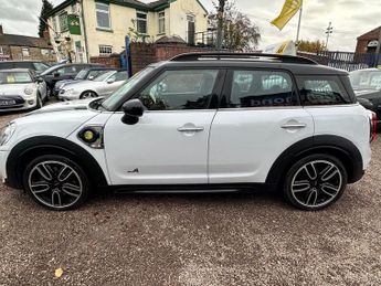 MINI COUNTRYMAN 1.5 7.6kWh Cooper SE SUV 5dr Petrol Plug-in Hybrid Auto ALL4 Eur
