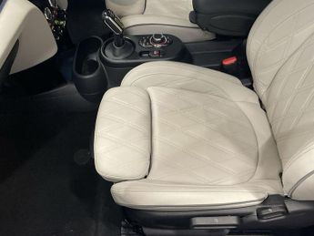 MINI Electric Hatch Cooper SE 32.6kWh Level 3 Hatchback 3dr Electric Auto (184 ps)