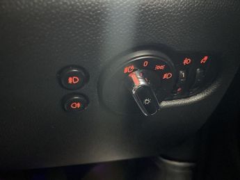 MINI HATCH 1.5 Cooper D Hatchback 5dr Diesel Manual Euro 6 (s/s) (116 ps) -