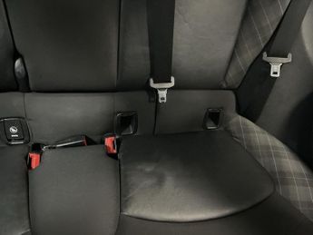 MINI HATCH 1.5 Cooper D Hatchback 5dr Diesel Manual Euro 6 (s/s) (116 ps) -