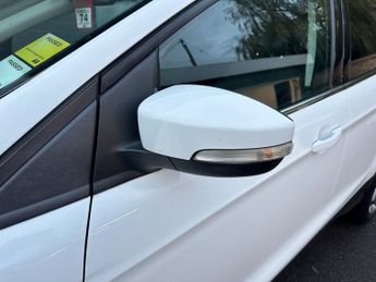 FORD KUGA 2.0 TDCi Titanium SUV 5dr Diesel Manual 2WD Euro 5 (140 ps)