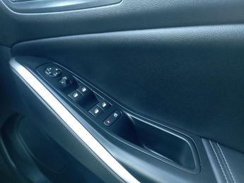 VAUXHALL GRANDLAND 1.5 Turbo D Ultimate SUV 5dr Diesel Auto Euro 6 (s/s) (130 ps)