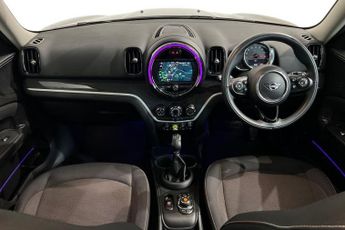 MINI COUNTRYMAN 1.5 7.6kWh Cooper SE Classic SUV 5dr Petrol Plug-in Hybrid Auto 