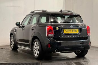 MINI COUNTRYMAN 1.5 7.6kWh Cooper SE Classic SUV 5dr Petrol Plug-in Hybrid Auto 