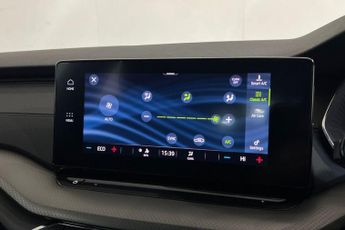 SKODA OCTAVIA 1.4 TSI iV 13kWh SE Technology Hatchback 5dr Petrol Plug-in Hybr