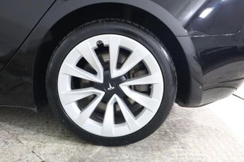 TESLA Model 3 (Dual Motor) Long Range Auto 4WDE 4dr