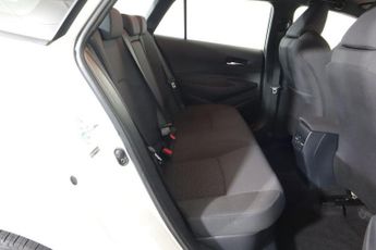 TOYOTA COROLLA 1.8 VVT-h Icon Tech Touring Sports CVT Euro 6 (s/s) 5dr