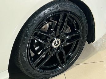 MERCEDES-BENZ A-CLASS 2.1 A200d AMG Line (Executive) Hatchback 5dr Diesel 7G-DCT Euro 