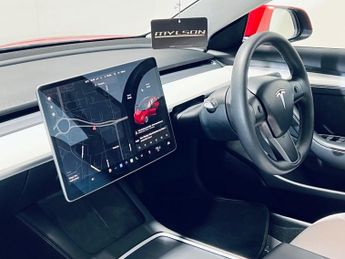 TESLA Model 3 Standard Range Plus Saloon 4dr Electric Auto RWD (241 bhp)