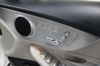 MERCEDES-BENZ C-CLASS 2.0 C200 AMG Line Cabriolet 2dr Petrol G-Tronic+ Euro 6 (stop/st