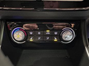 MG MG ZS 44.5kWh Exclusive SUV 5dr Electric Auto (143 ps)